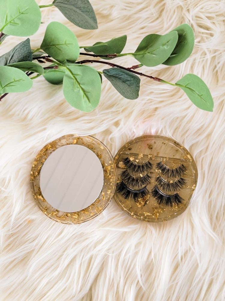 EyeLash holder with mirror